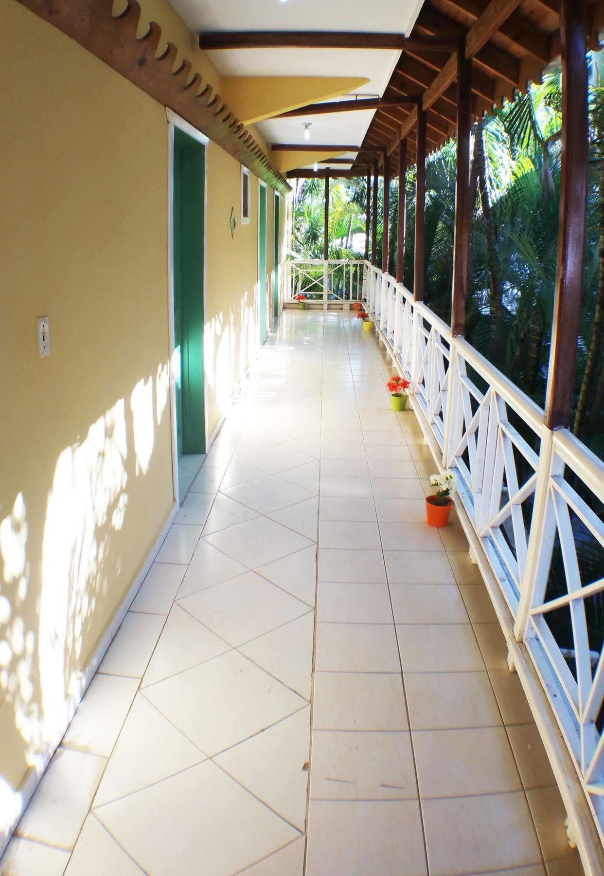 Hotel Los Pinos Las Terrenas Luaran gambar